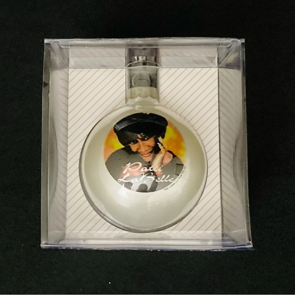 ⭐️ Vintage 1996 Santa’s Rockshop Patty LaBelle Christmas Ornament